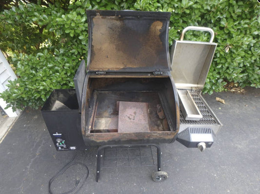 Outdoor BBQ Grill